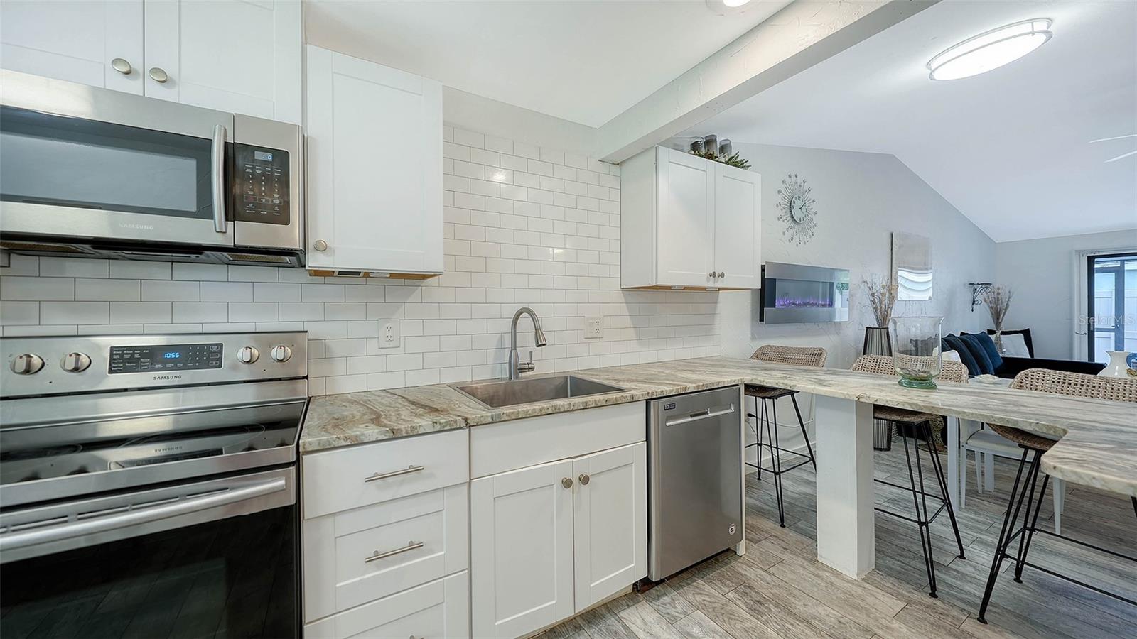 CORDOVA VILLAS CONDO - Residential