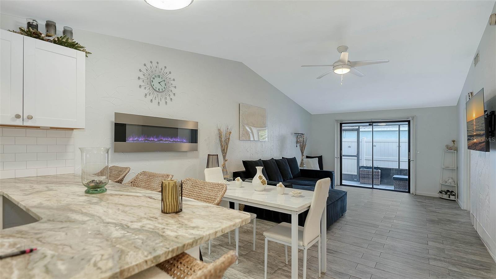 CORDOVA VILLAS CONDO - Residential