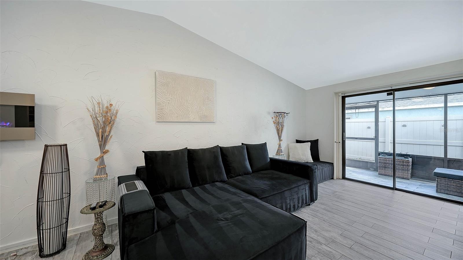 CORDOVA VILLAS CONDO - Residential