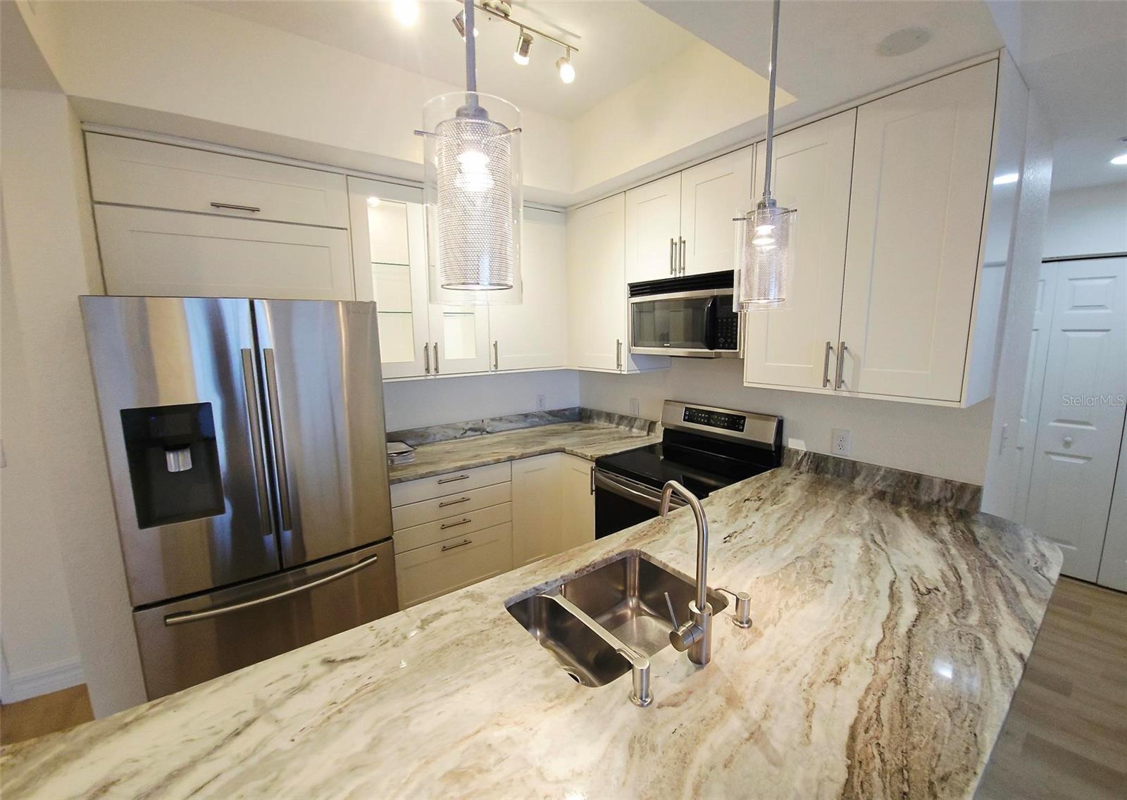 1064 N TAMIAMI TRAIL 1435