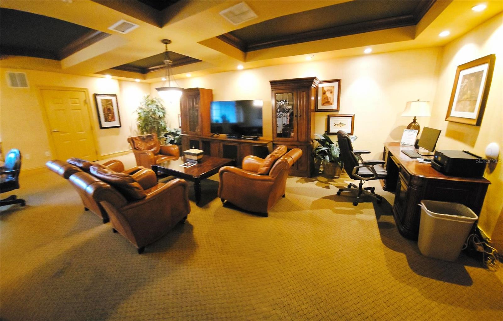 BROADWAY PROMENADE - Residential