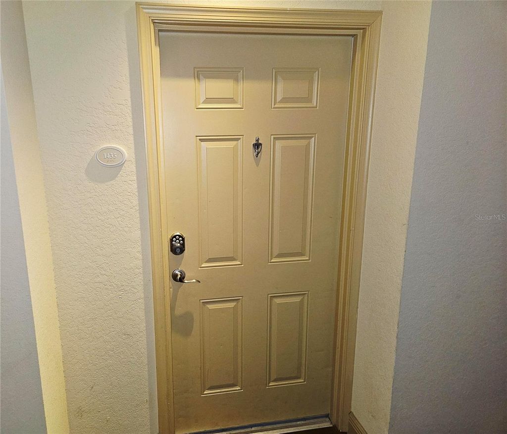 Photo of 1064 N Tamiami Trail #1435, Sarasota, FL 34236 (MLS # A4671364)