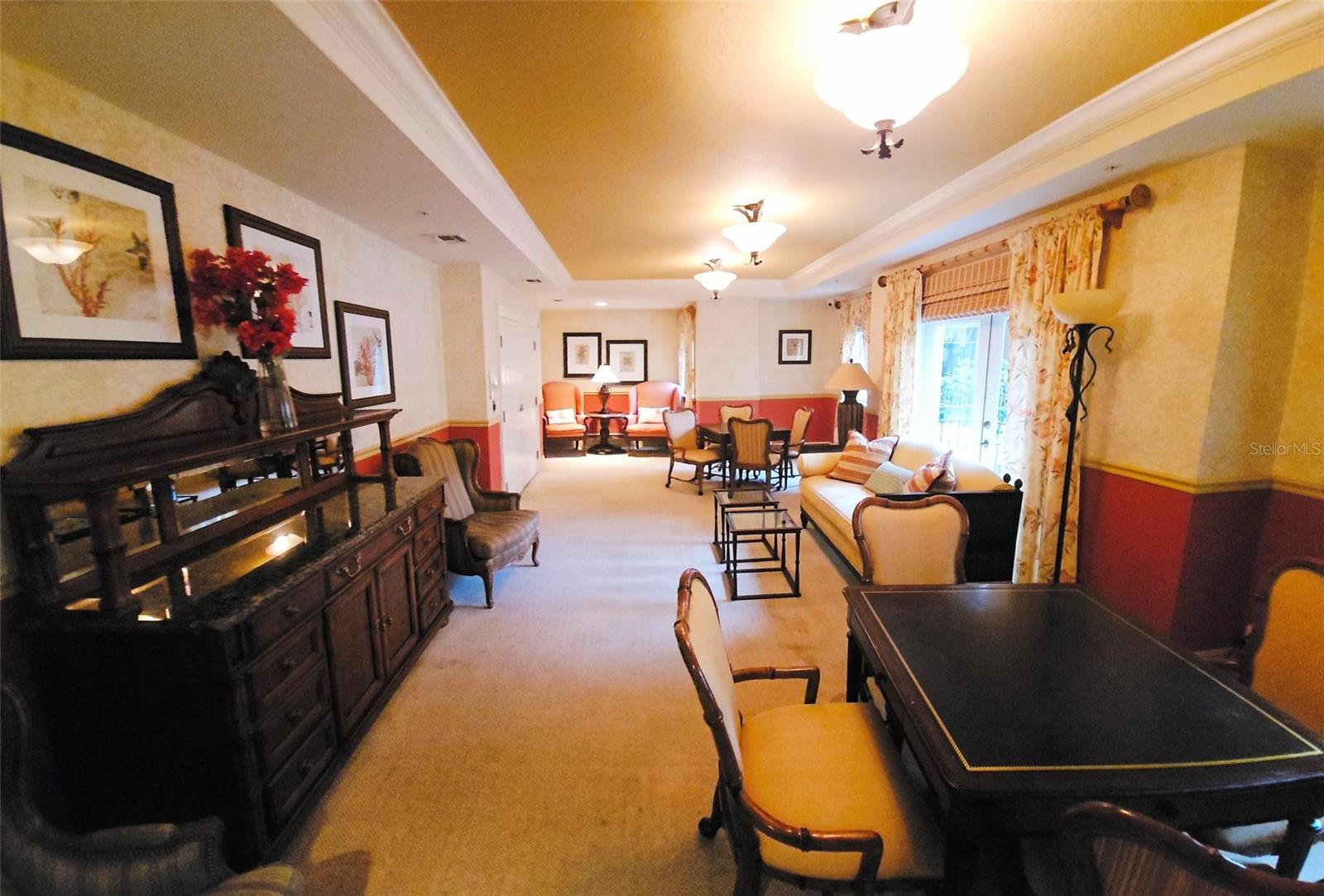 BROADWAY PROMENADE - Residential