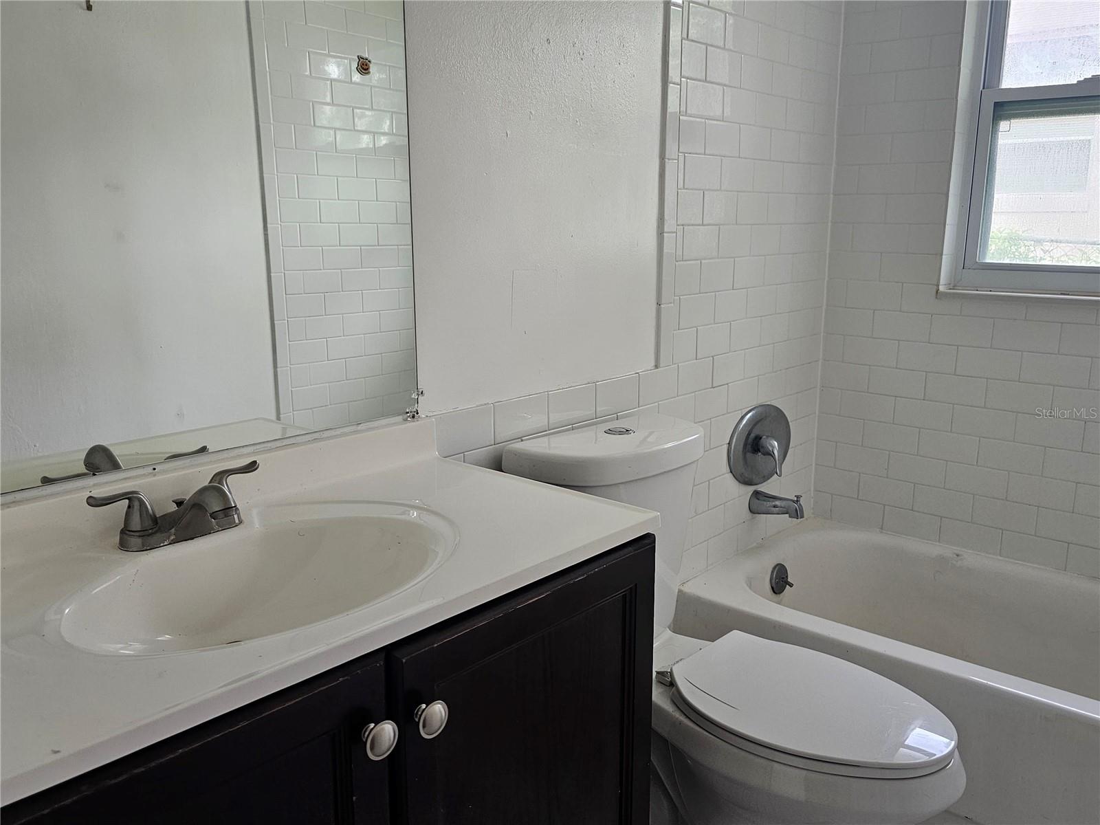 KILLARNEY CIRCLE - Residential