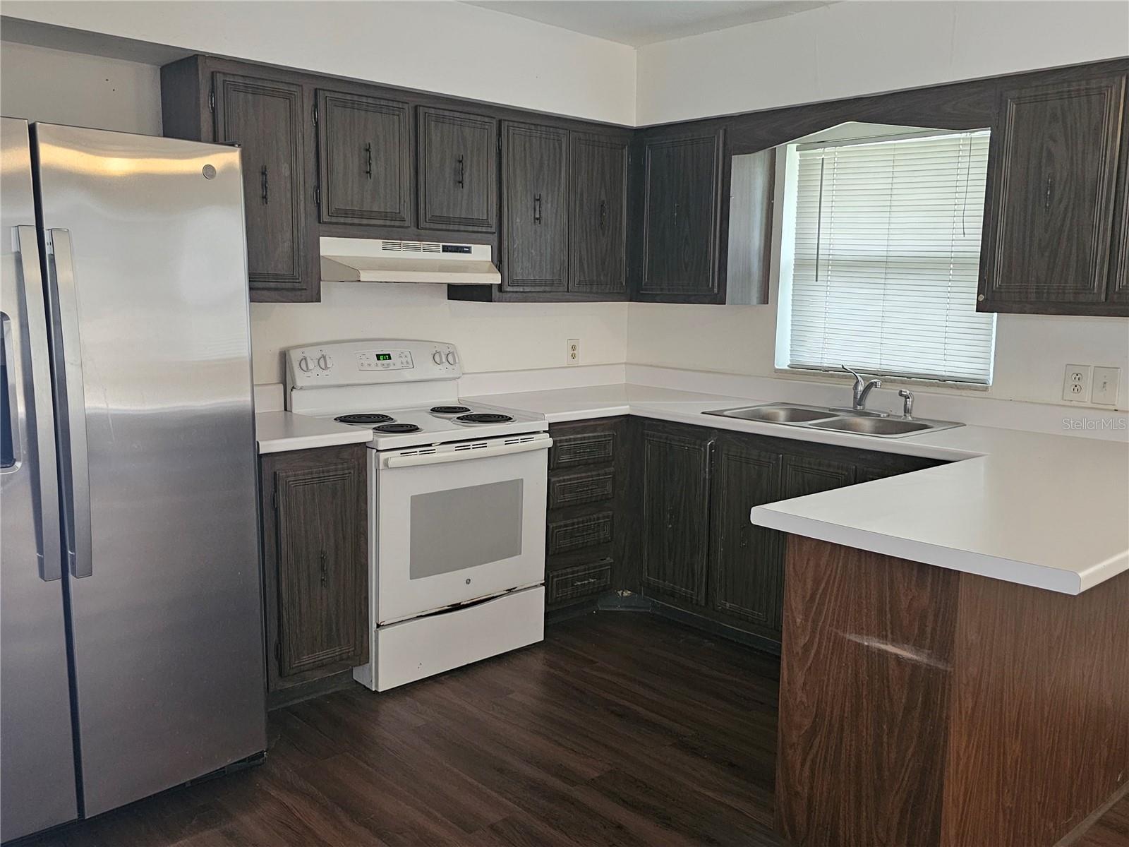 KILLARNEY CIRCLE - Residential