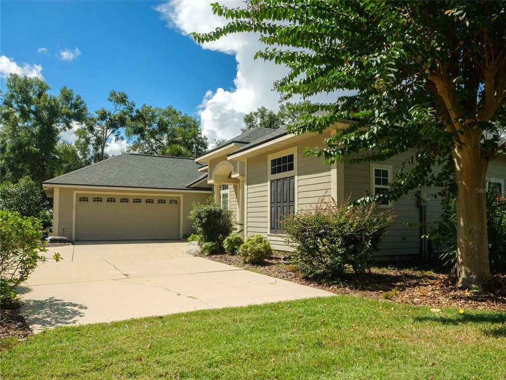 Photo of 1488 SW 84th Terrace, Gainesville, FL 32607 (MLS # GC534217)