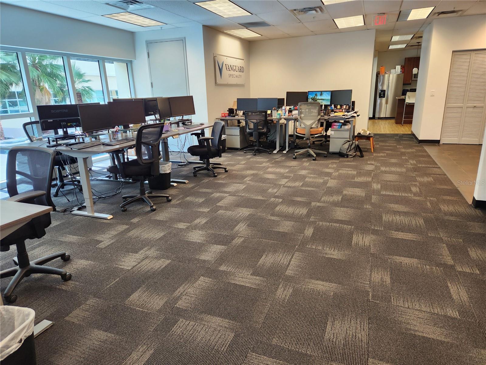 GRAND CENTRAL AT KENNEDY OFFIC - Commercial Lease