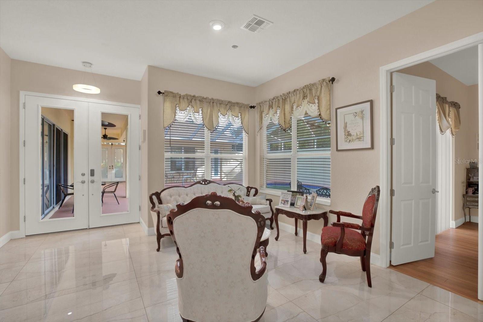 PRIMROSE LANE - Residential