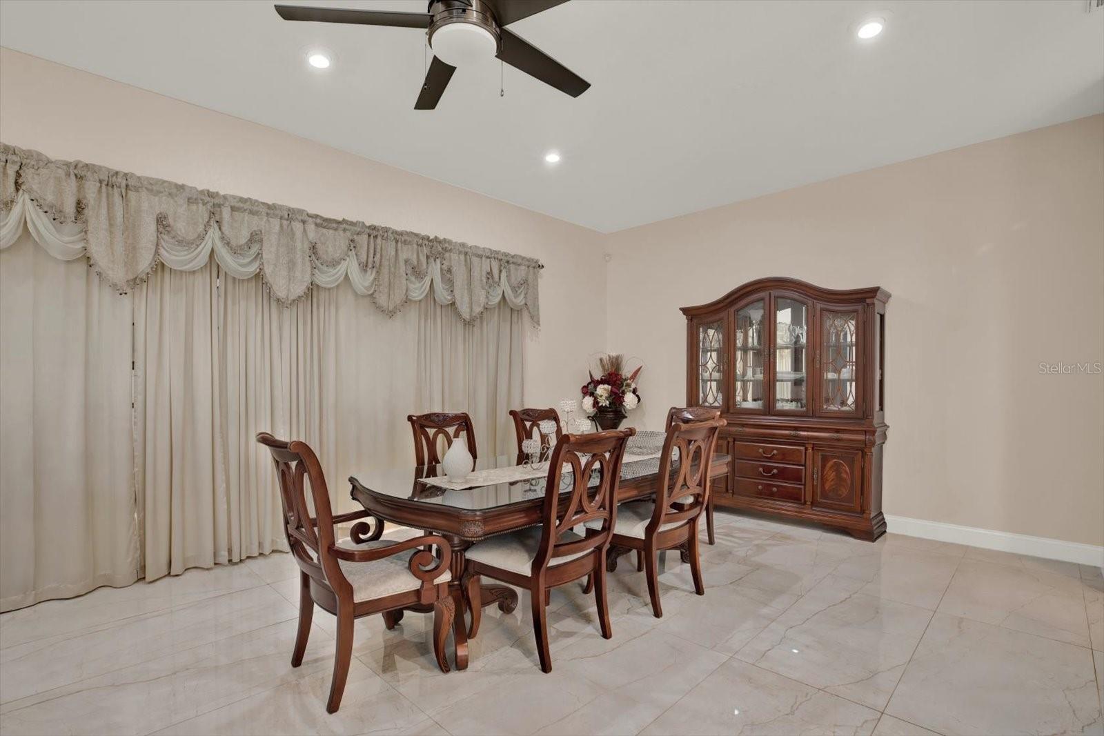 PRIMROSE LANE - Residential