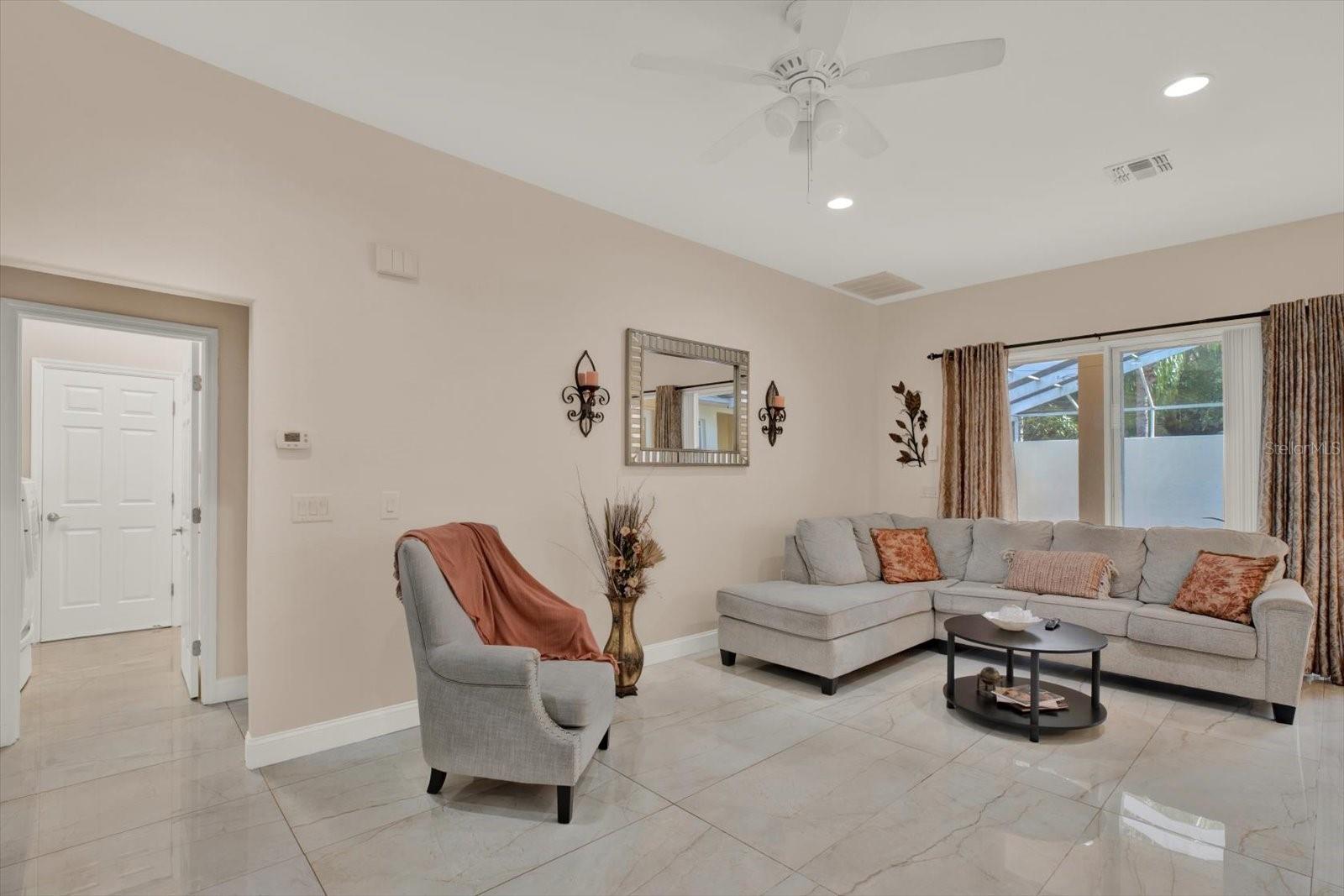 PRIMROSE LANE - Residential