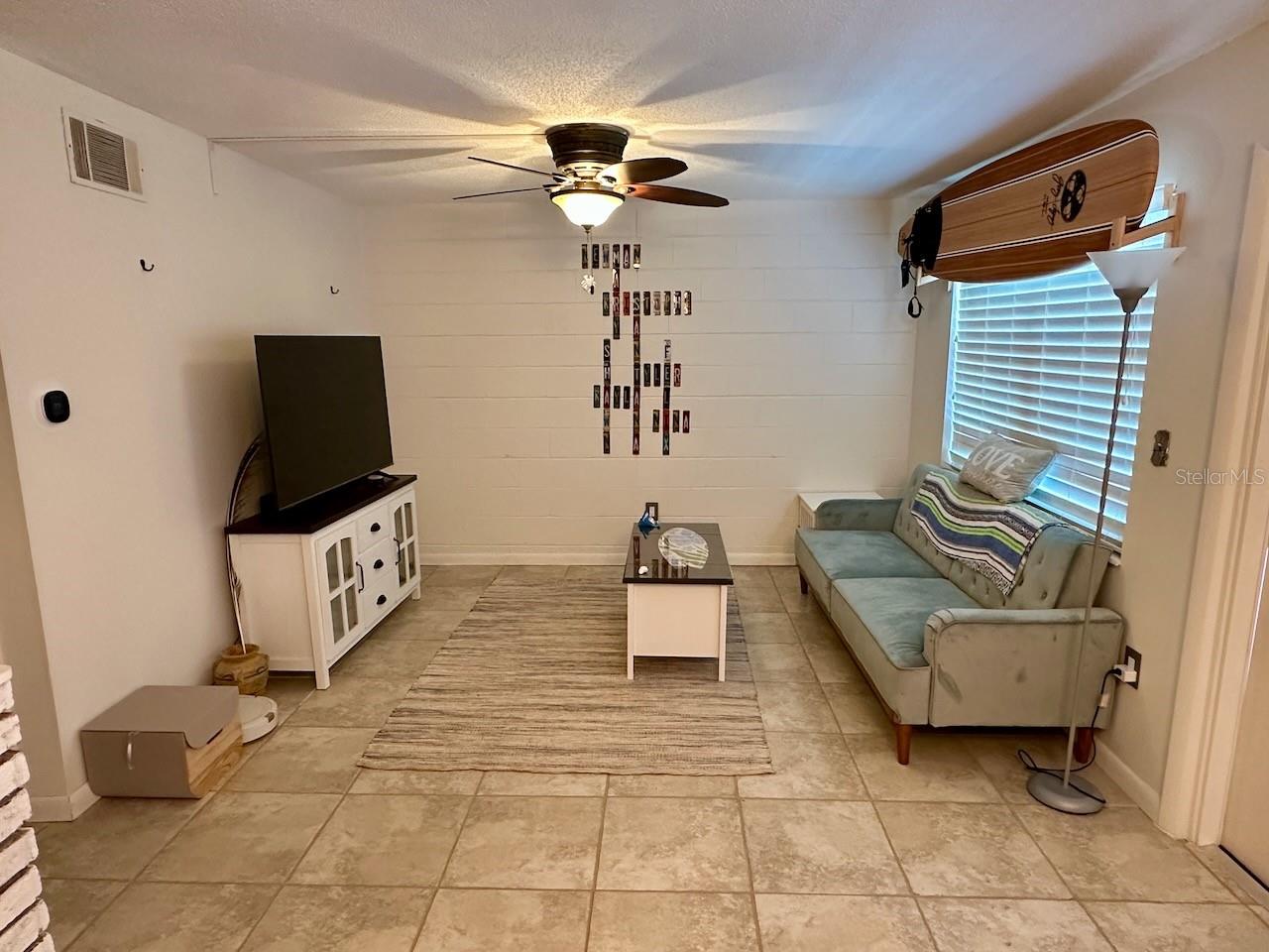 215 CIRCLE DRIVE 18