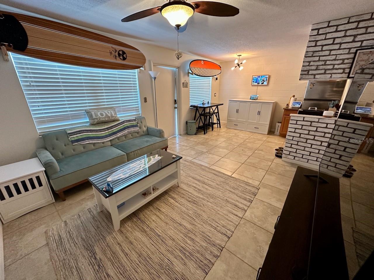 215 CIRCLE DRIVE 18