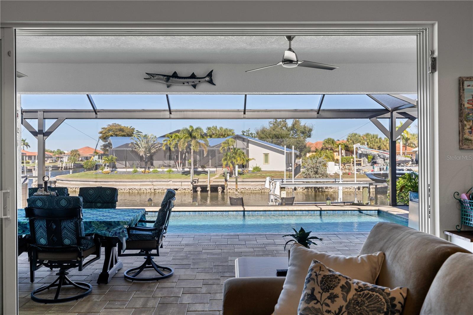 2750 W MARION AVENUE