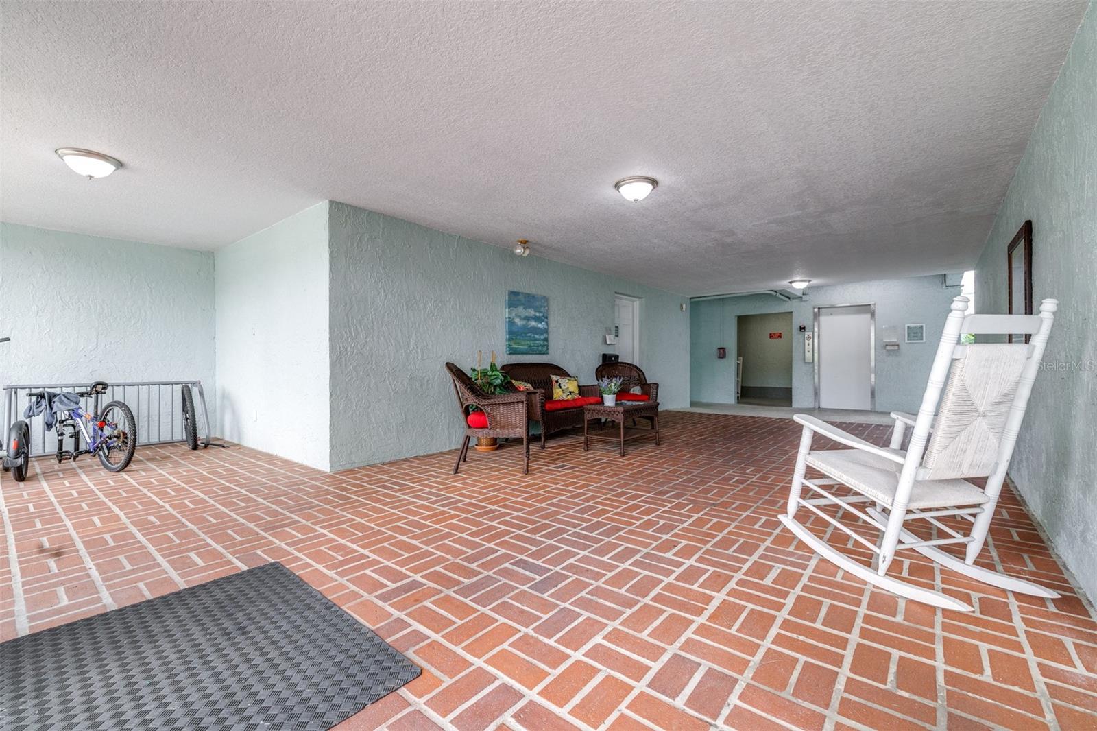 BELLEAIR FOREST CONDO - Residential