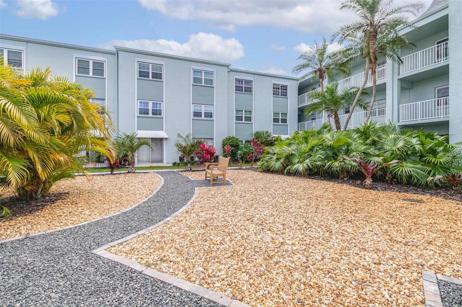 BELLEAIR FOREST CONDO - Residential