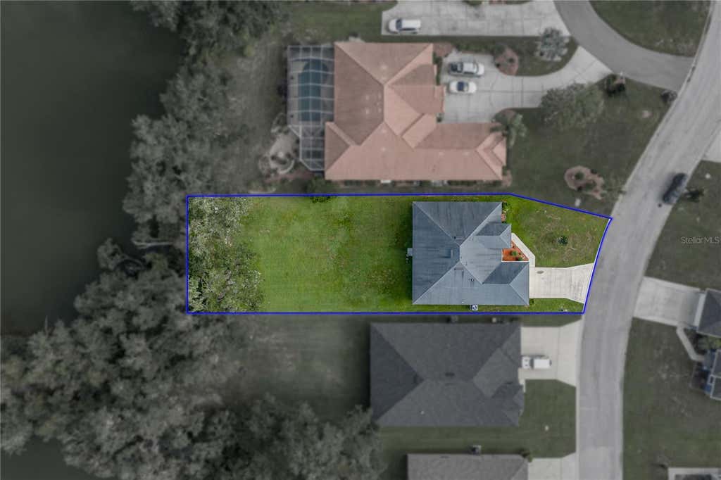 Photo of 4505 Fairway Oaks Drive, Mulberry, FL 33860 (MLS # L4964586)