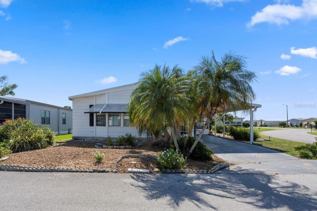 Photo of 6731 Canterbury Drive NE, Winter Haven, FL 33881 (MLS # L4952919)