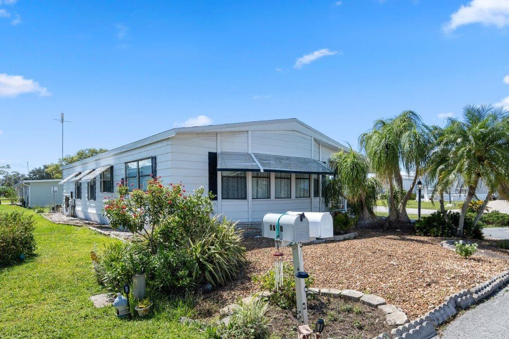 Photo of 6731 Canterbury Drive NE, Winter Haven, FL 33881 (MLS # L4952919)