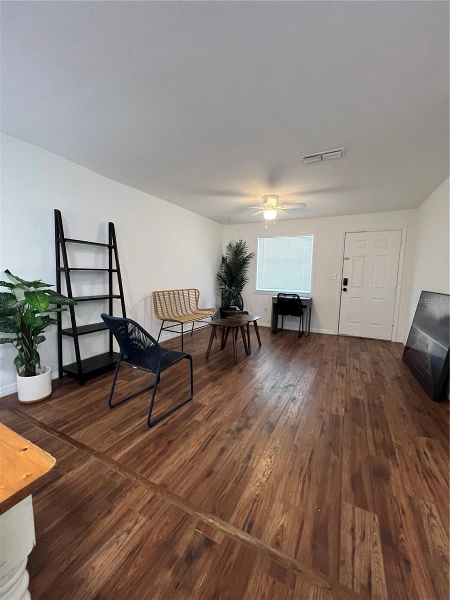 1911 SE 14TH AVENUE