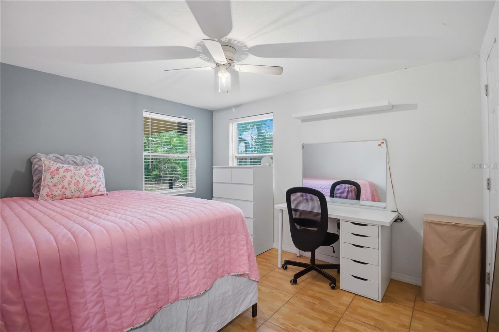 3321; PRIDE PARK AREA MF E OF 9TH ST E - Residential