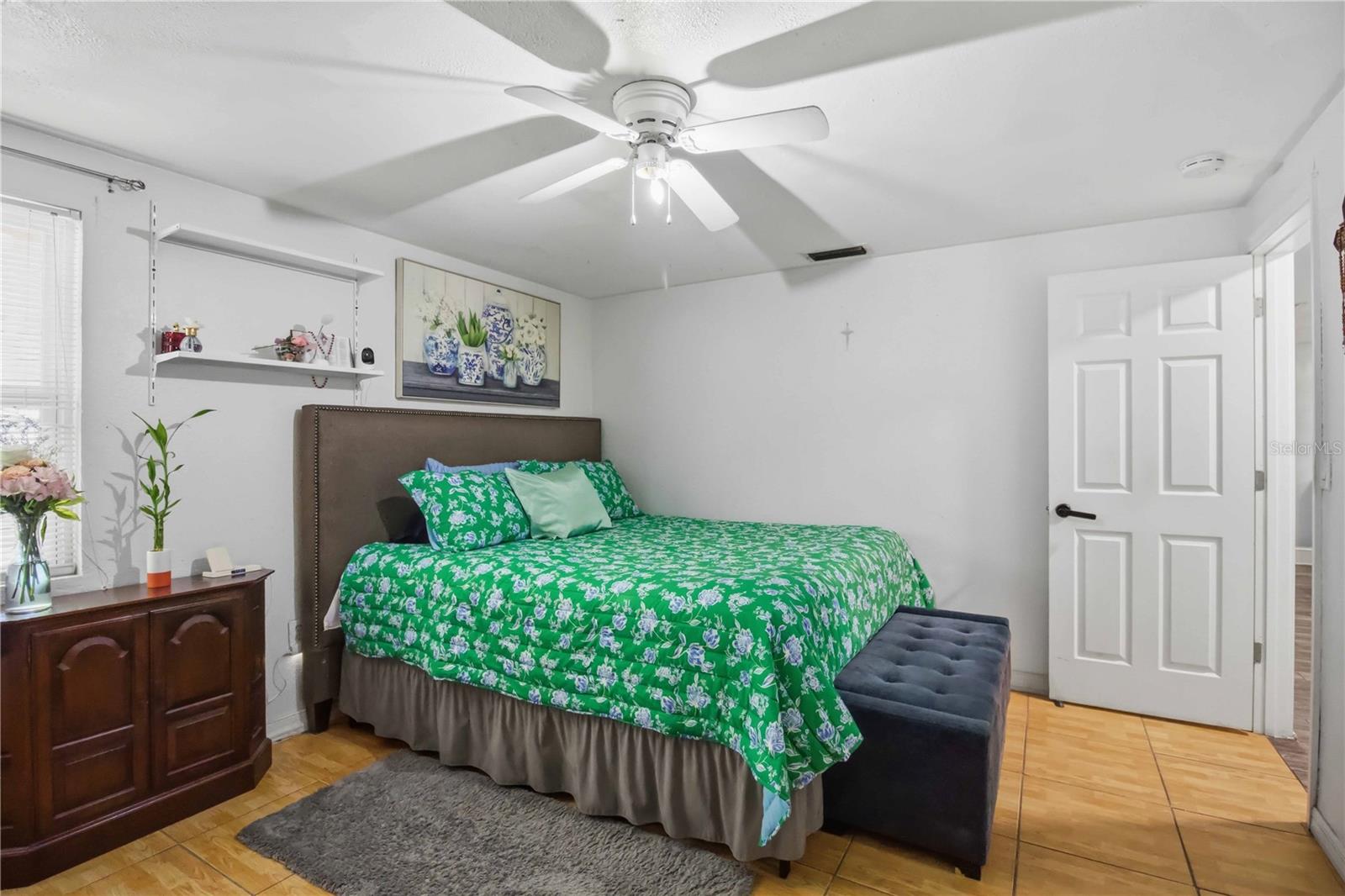 3321; PRIDE PARK AREA MF E OF 9TH ST E - Residential