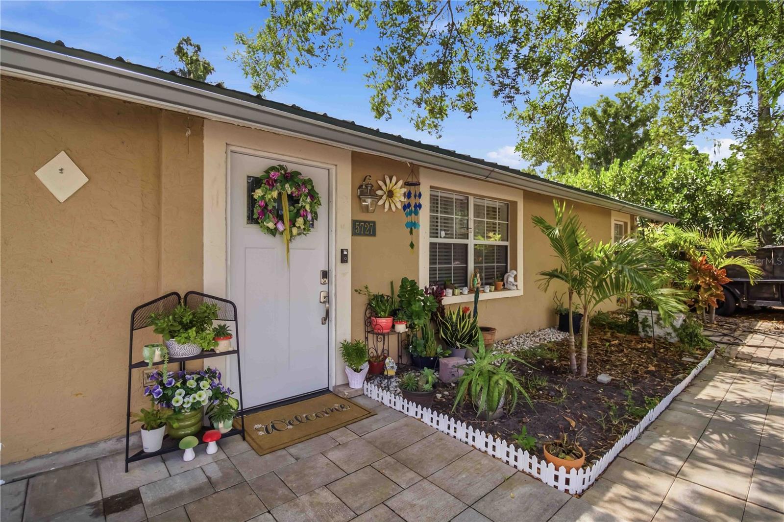 3321; PRIDE PARK AREA MF E OF 9TH ST E - Residential