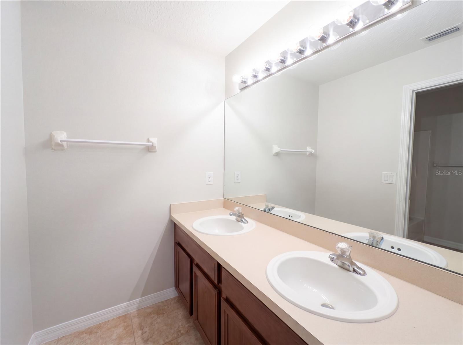 CELERY KEY - Residential