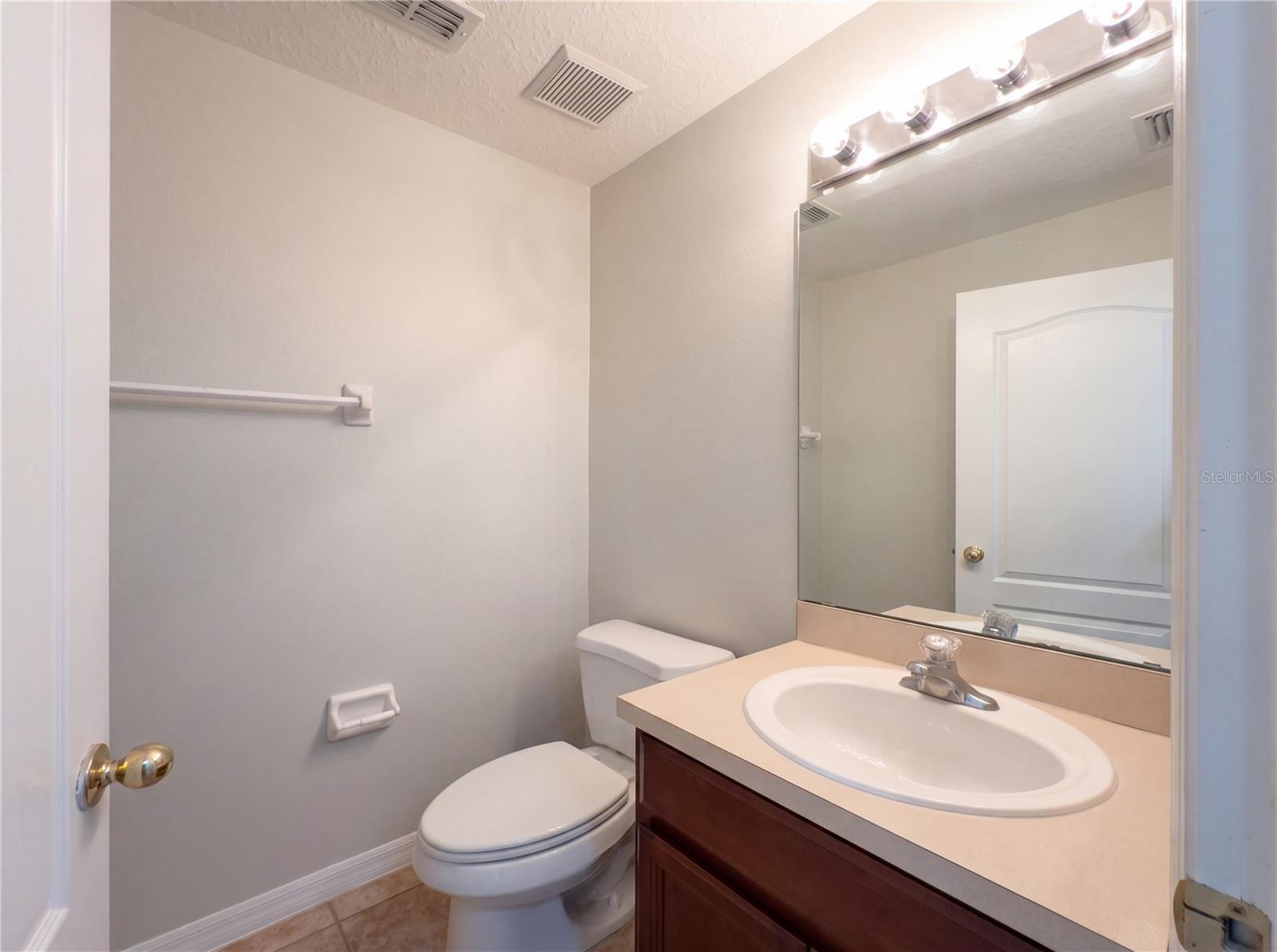 CELERY KEY - Residential