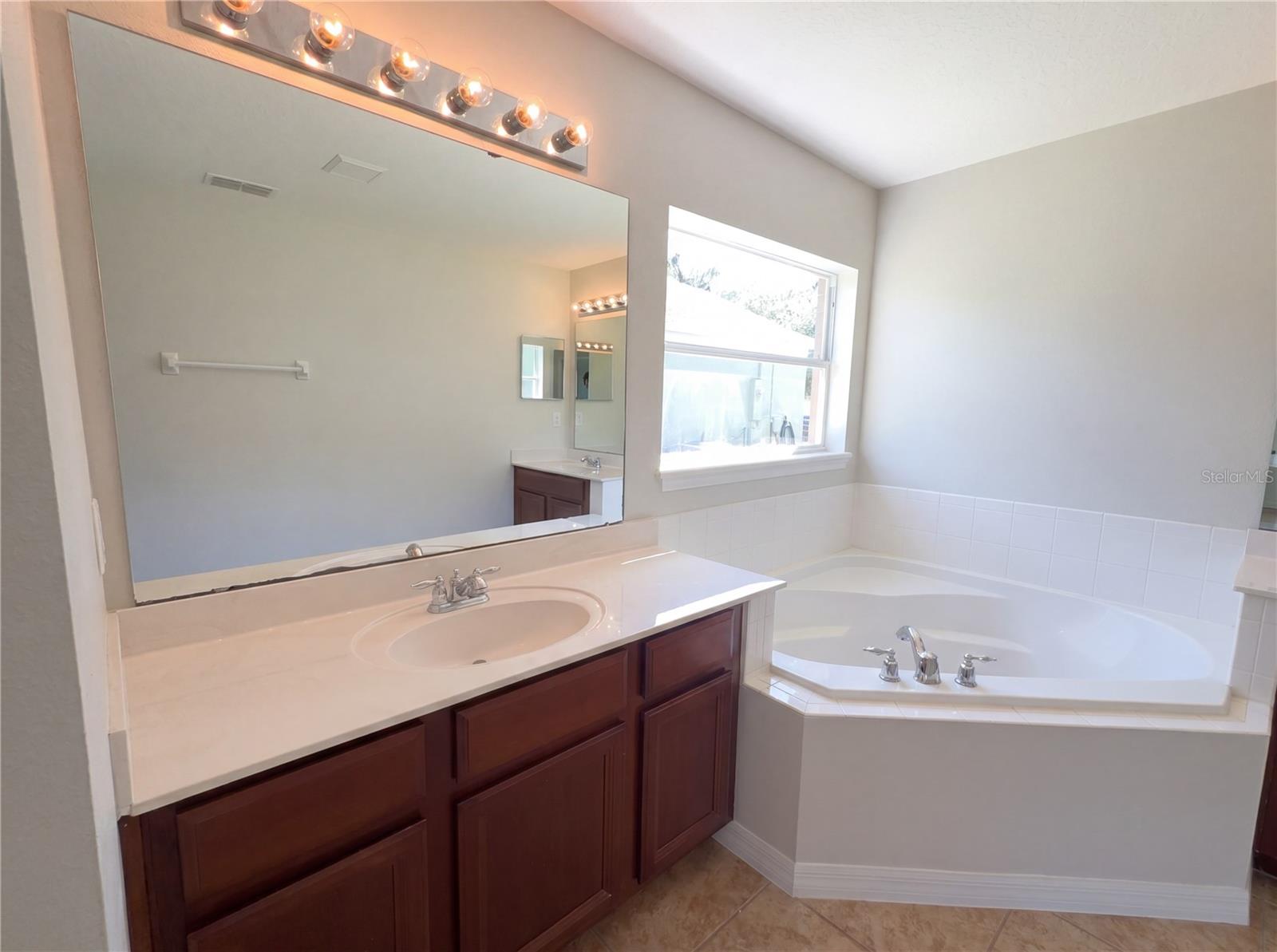 CELERY KEY - Residential