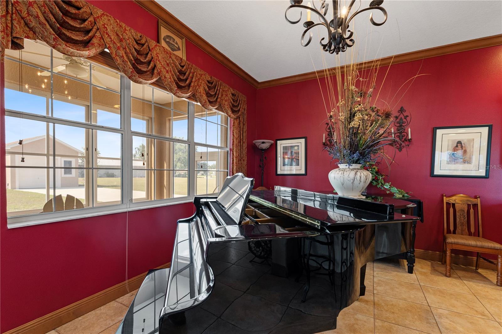 FOX HOLLOW - Residential