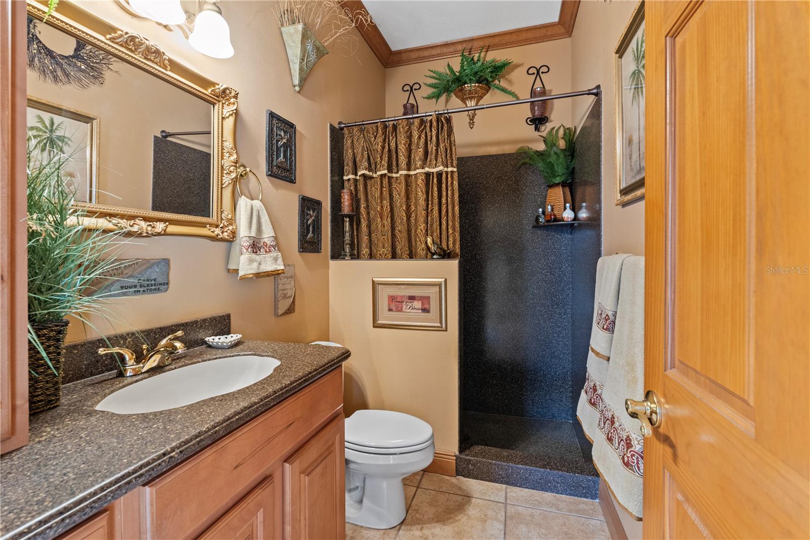 FOX HOLLOW - Residential