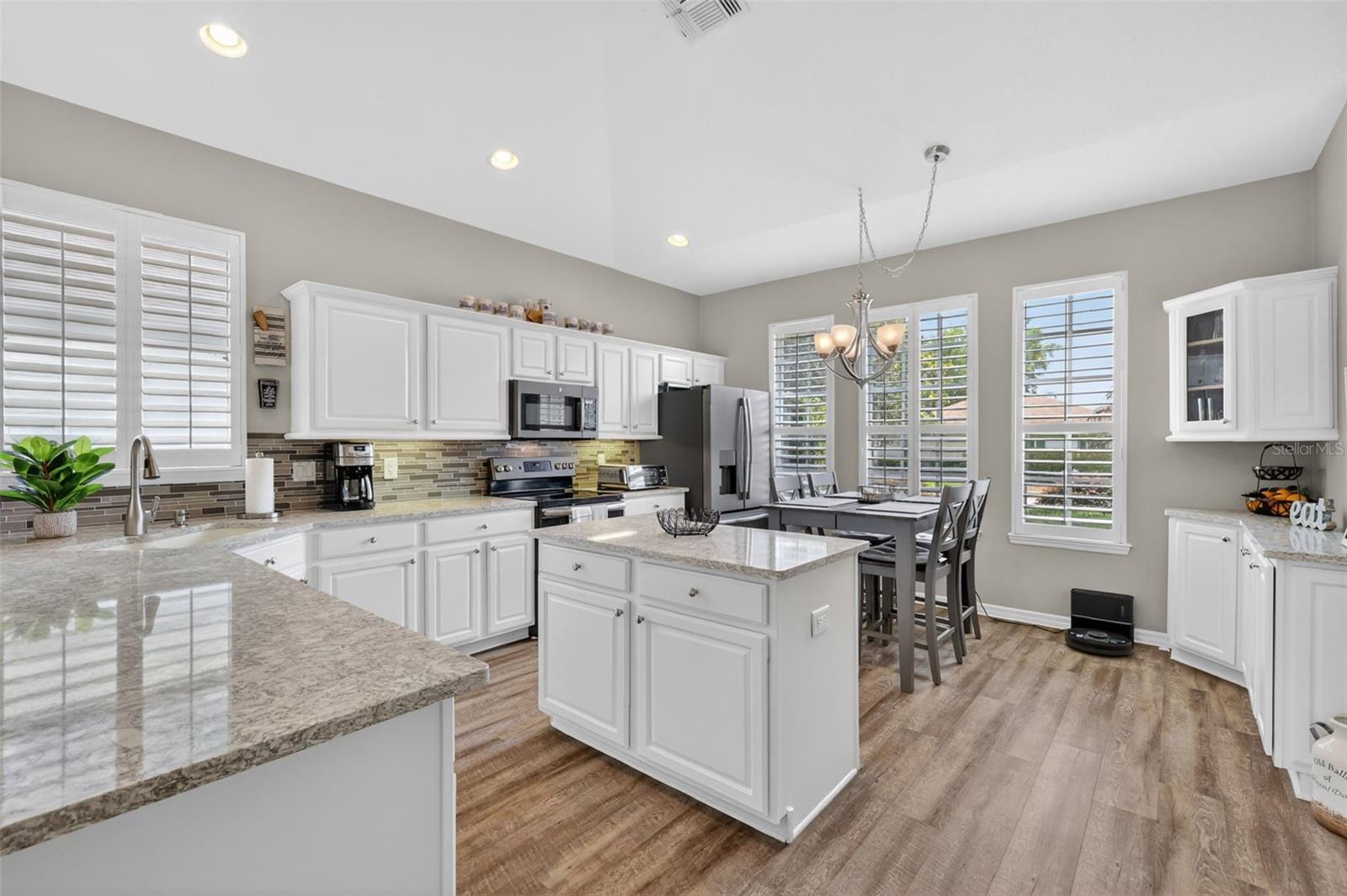 MT DORA COUNTRY CLUB MT DORA PH 03-3 PCLS A B - Residential