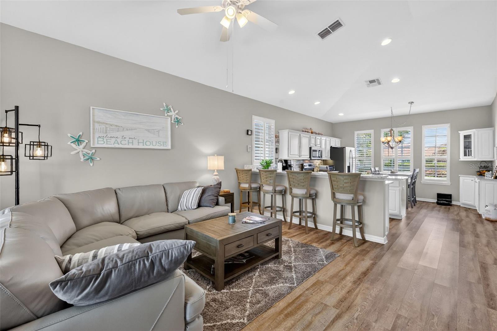 MT DORA COUNTRY CLUB MT DORA PH 03-3 PCLS A B - Residential