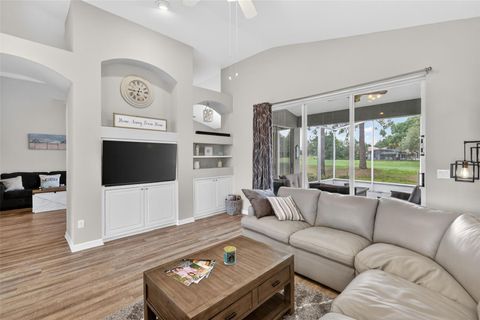 Tiny photo for 8011 Pine Hollow Drive, Mount Dora, FL 32757 (MLS # G5111928)
