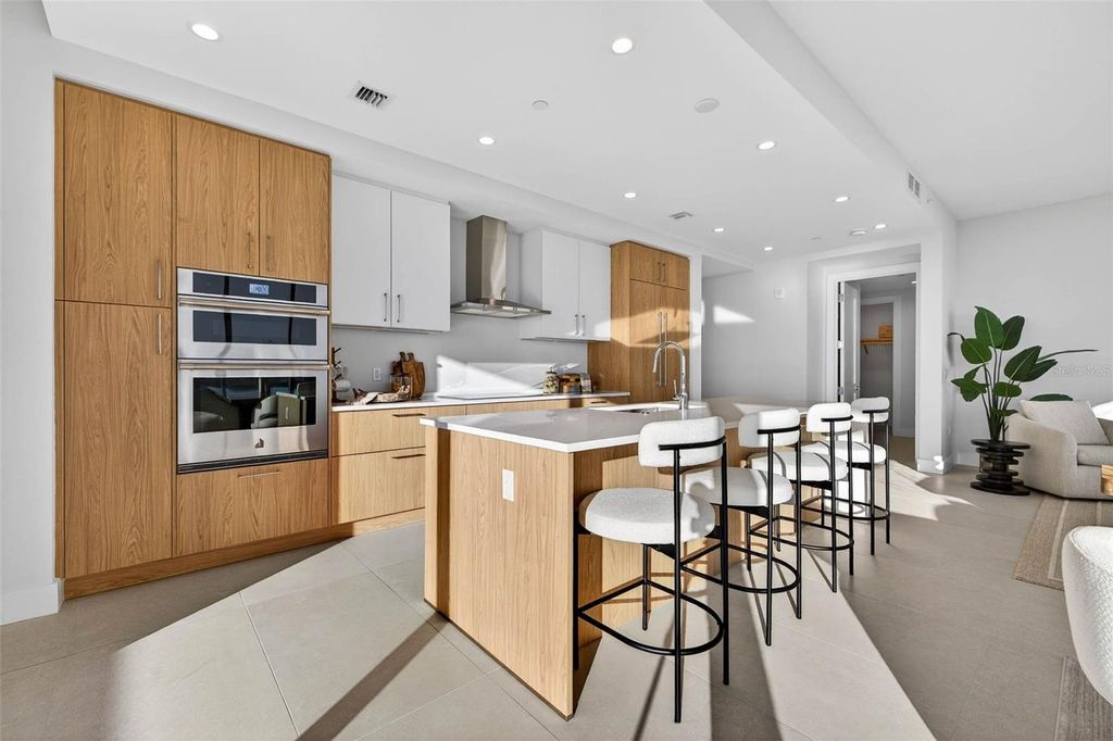 Photo of 275 1st Ave S #2706, St Petersburg, FL 33701 (MLS # TB8464809)