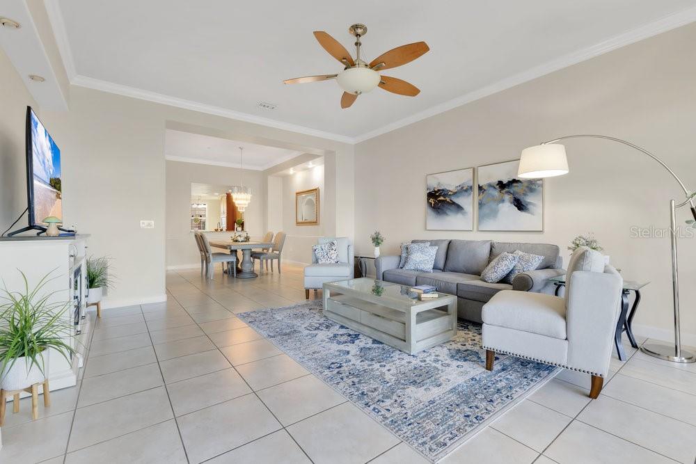 8743 THE ESPLANADE 11
