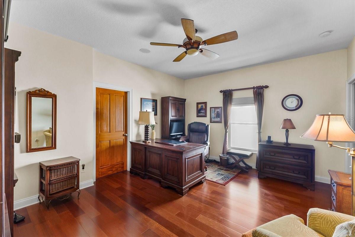 660-UNCORPORATED SILVER SANDS - Residential