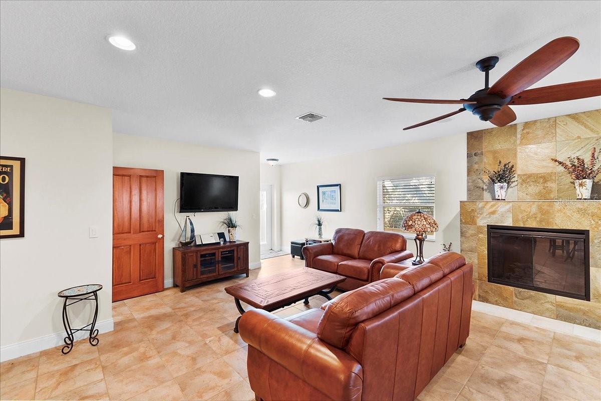 660-UNCORPORATED SILVER SANDS - Residential