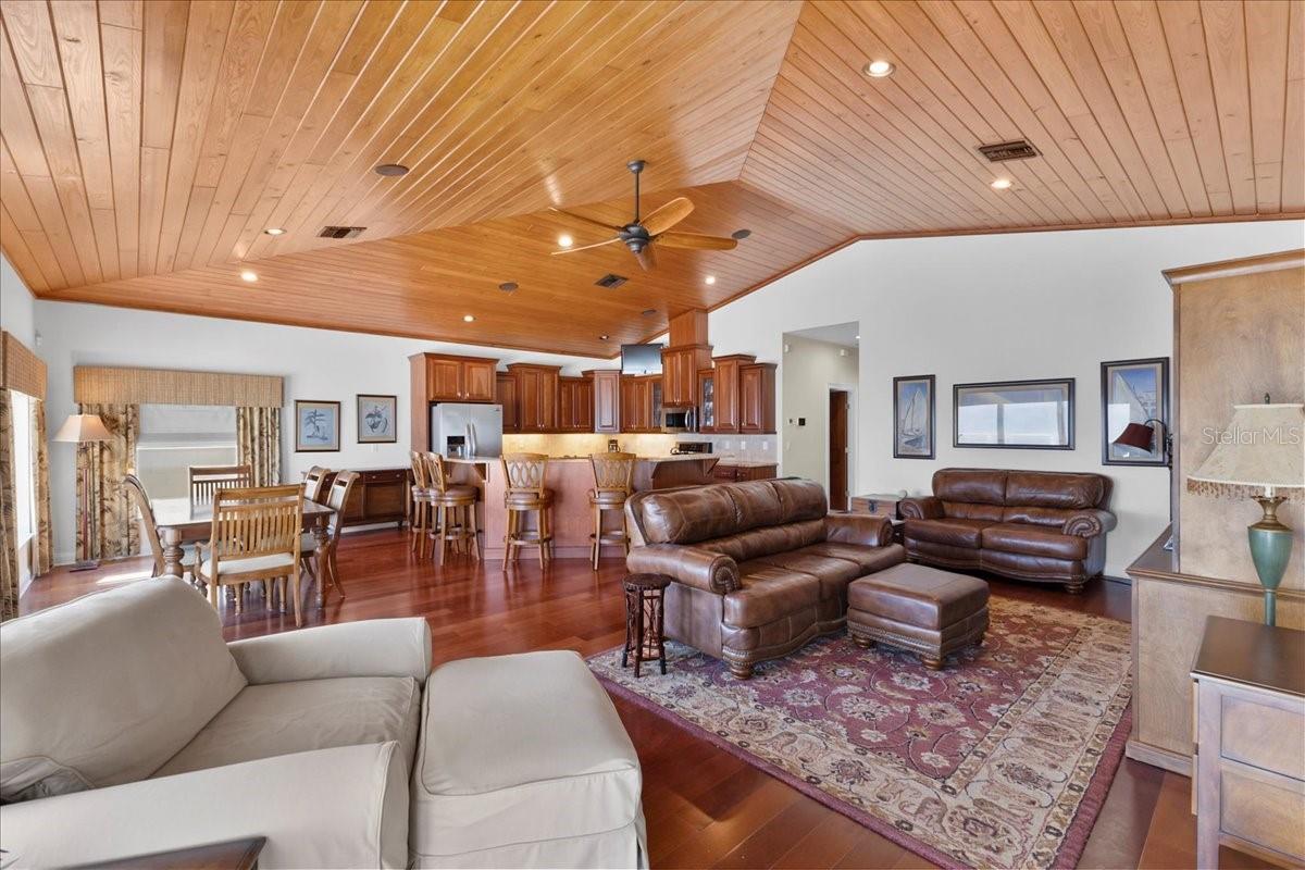 660-UNCORPORATED SILVER SANDS - Residential