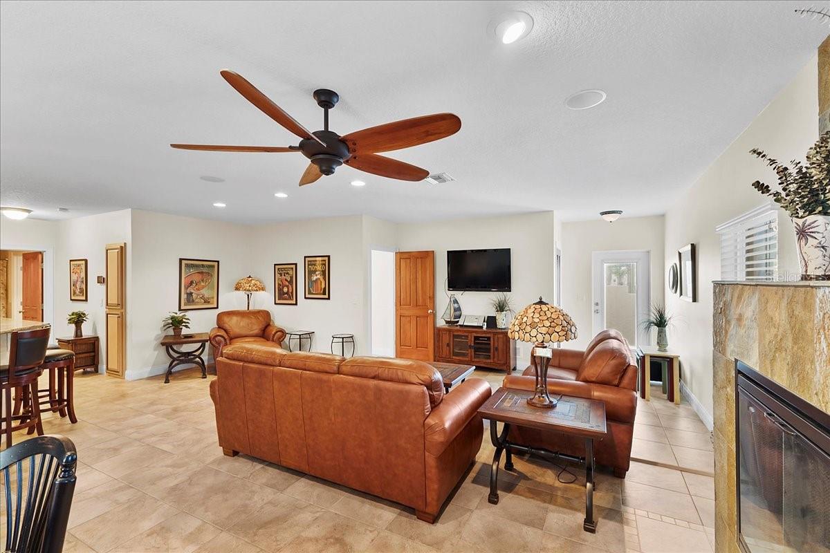 660-UNCORPORATED SILVER SANDS - Residential