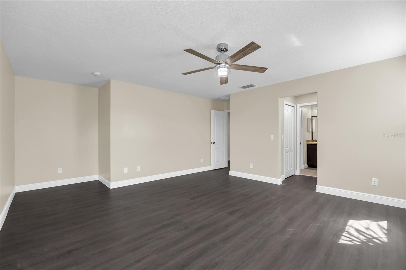 WYNDHAM LAKES ESTATES - Residential