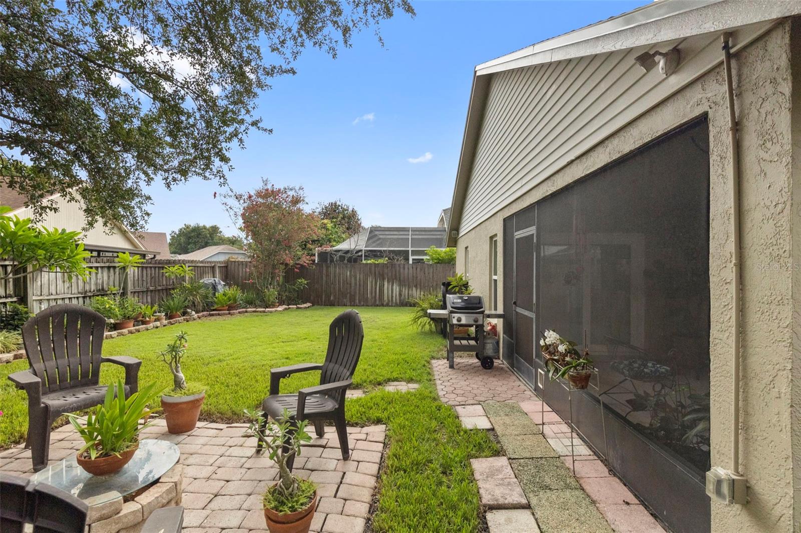 1552 SCOTCH PINE DRIVE