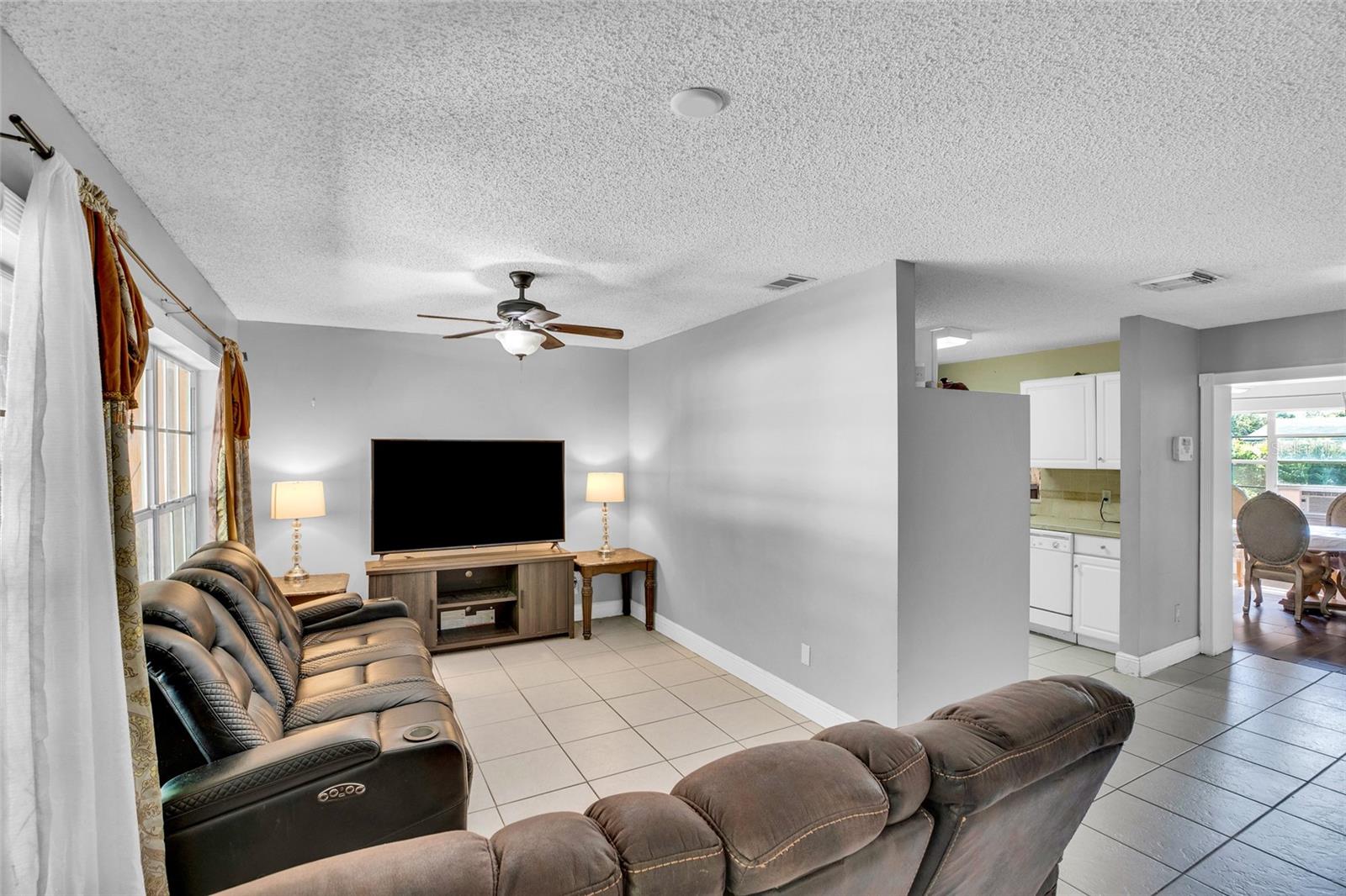 5402 SHANNON DRIVE