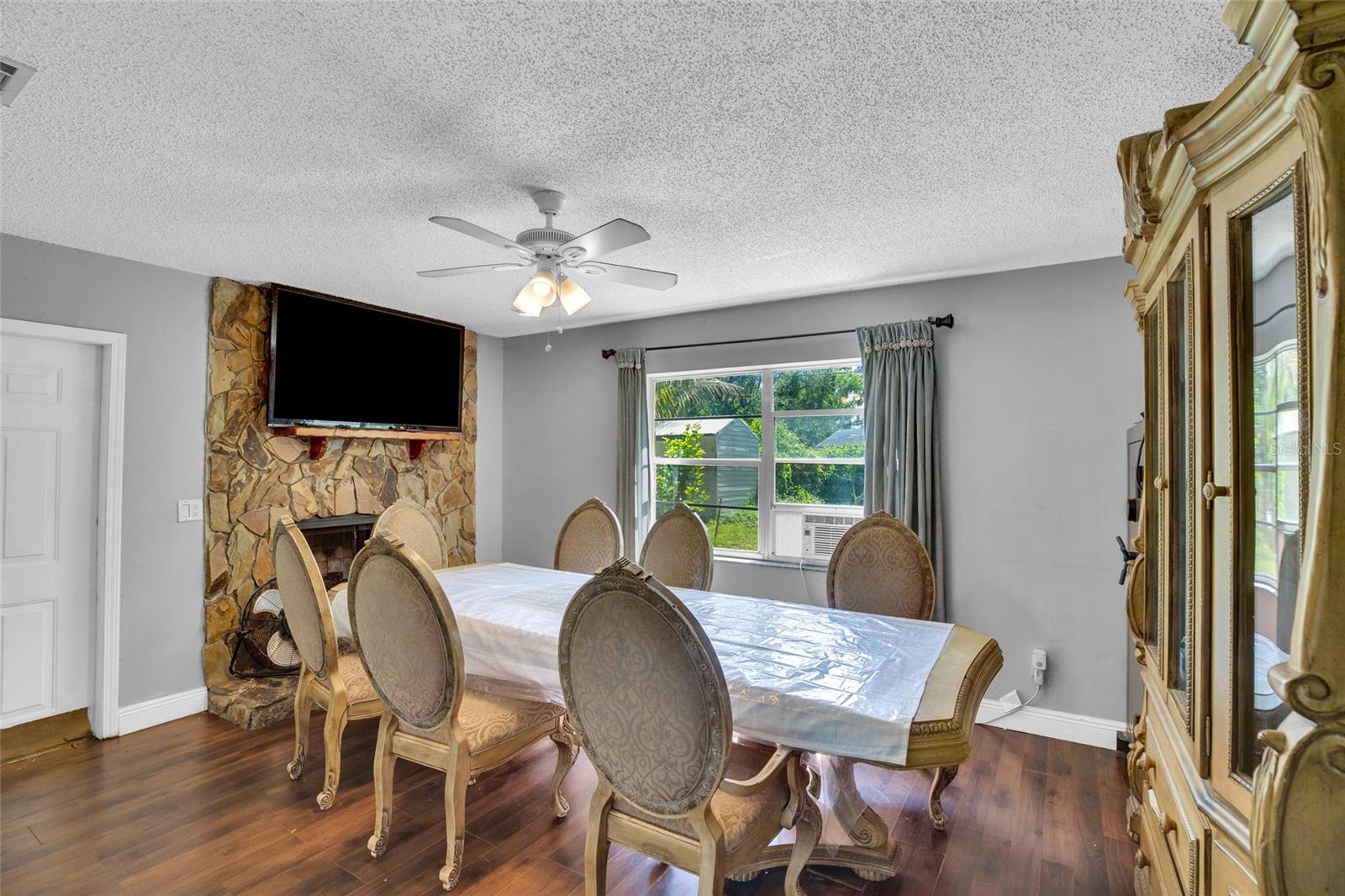 LAKEWOOD PARK - Residential