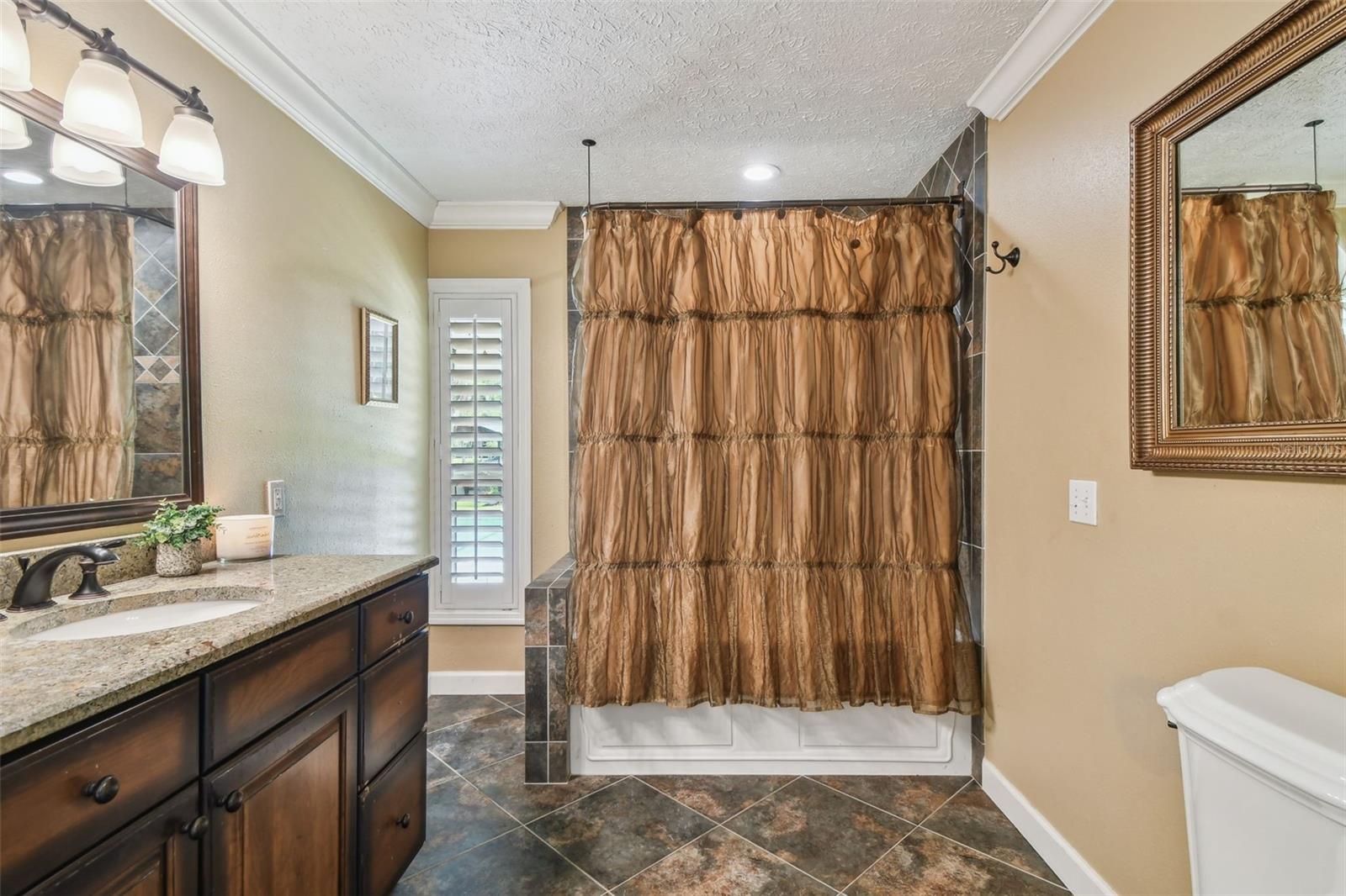 PRETTY LAKE ESTATES - Residential