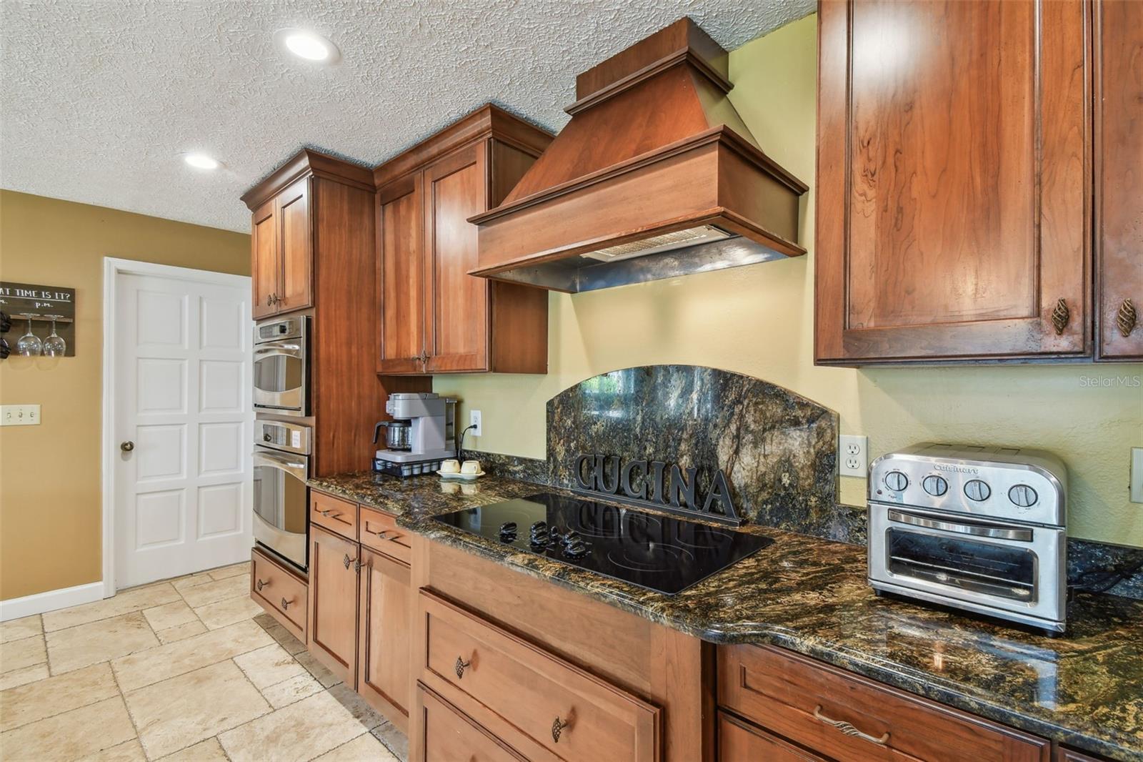 PRETTY LAKE ESTATES - Residential