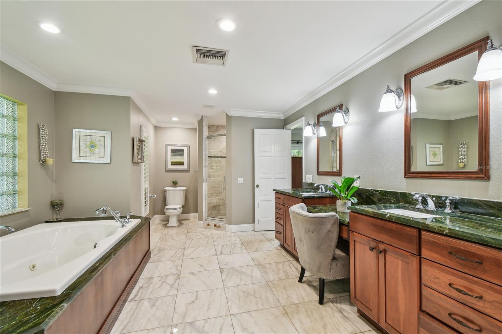 PRETTY LAKE ESTATES - Residential