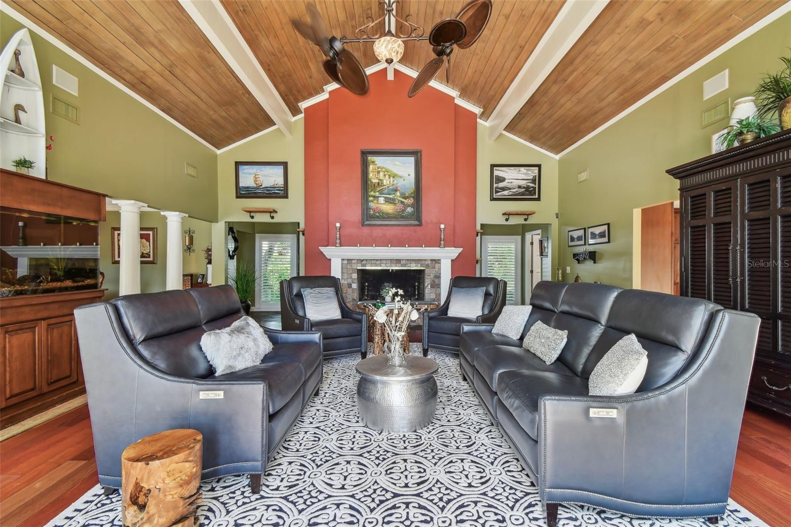 PRETTY LAKE ESTATES - Residential