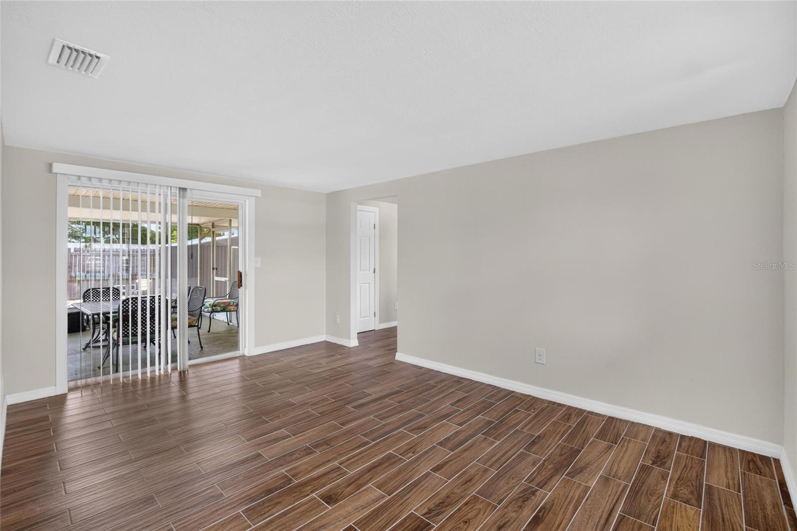 4706 S 87TH STREET