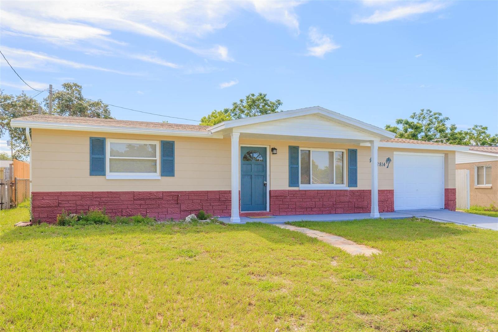 COUNTRY CLUB ESTATES - Residential Lease